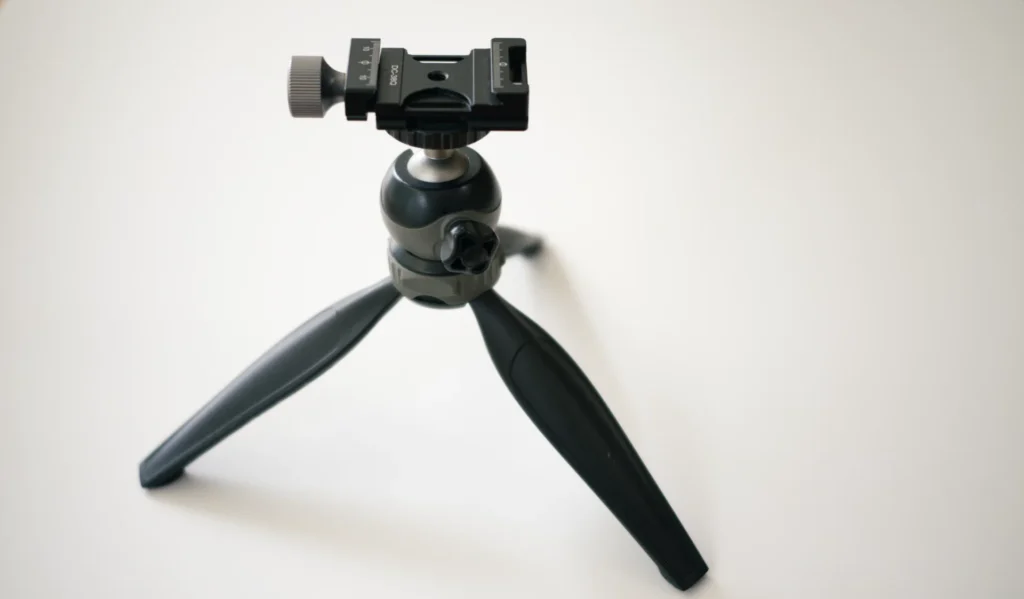 アルカスイス互換クイックリリースプレート、Neewer DC-38QとCHIHEISENNセッティング